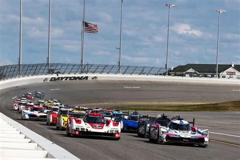 Entry Lists: Rolex 24 at Daytona/BMW M Endurance .